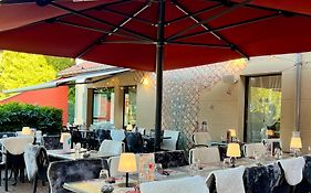 Logis Hotel, Chalets Et Restaurant Les Chatelmines